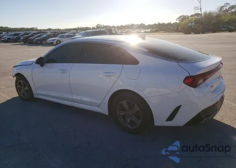 2022 Kia K5 Lxs z USA, uszkodzony, nr VIN 5XXG14J28NG150933